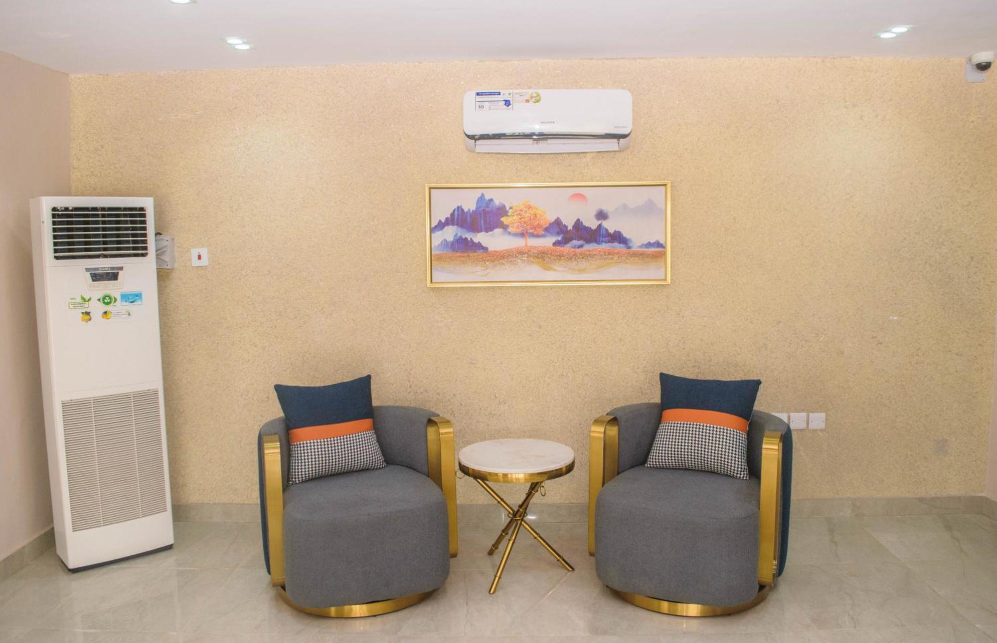 Blue Orange Hotel And Towers Shomolu Екстер'єр фото